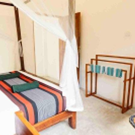 Hiriketiya Ladina Homestay Dikwella Kültér fotó